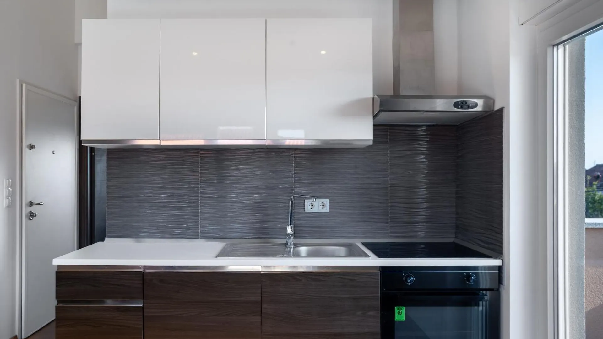 Dukat Apartment Nin