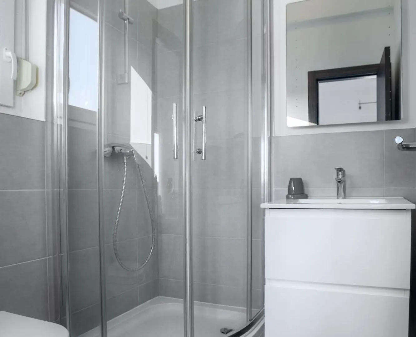Dukat Apartment Nin