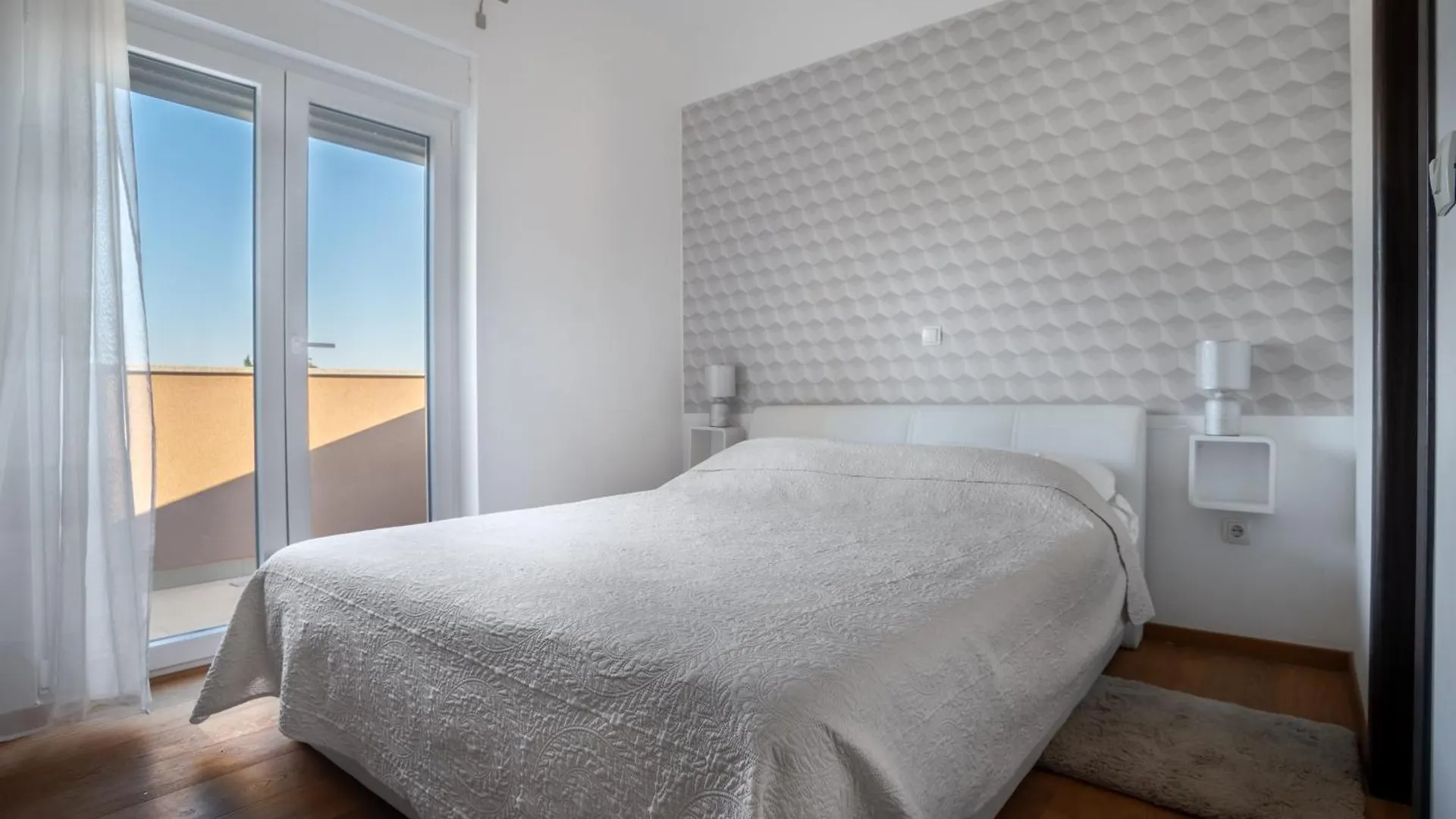 Dukat Apartment Nin Croatia