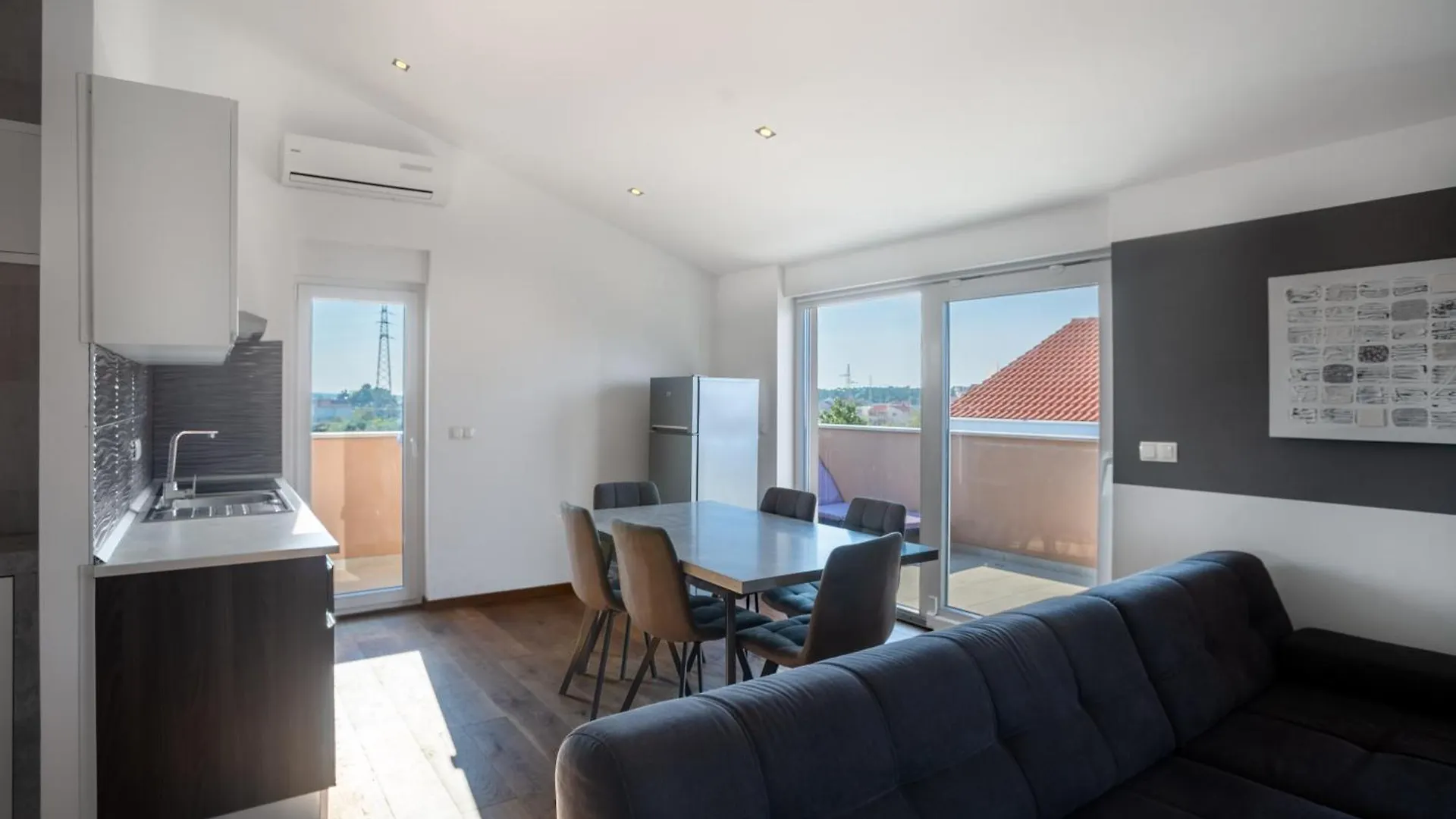 Dukat Apartment Nin